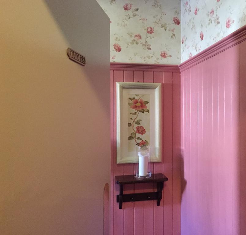 Riverbank, Country Pub And Guesthouse Carrickmacross Exterior foto