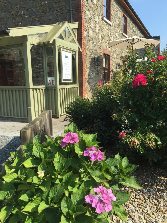 Riverbank, Country Pub And Guesthouse Carrickmacross Exterior foto